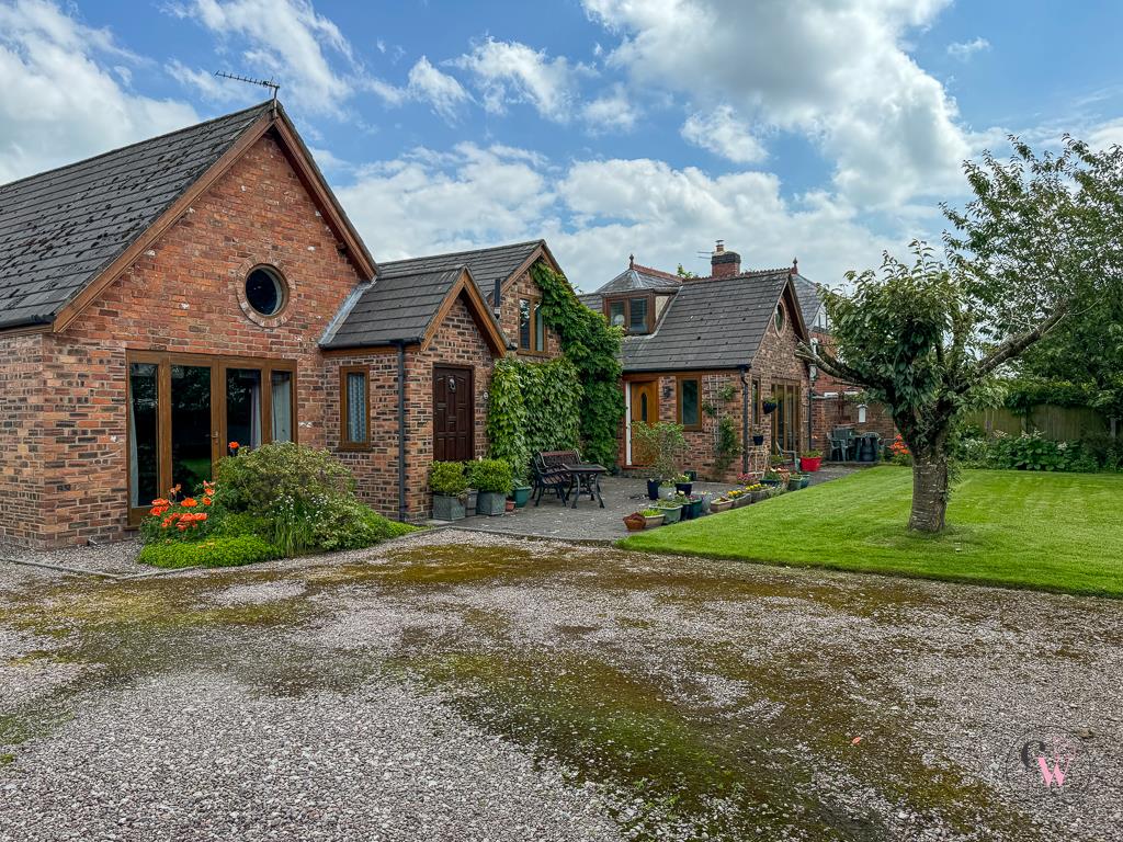 Swanlow Lane, Darnhall, Winsford CW Estate Agents